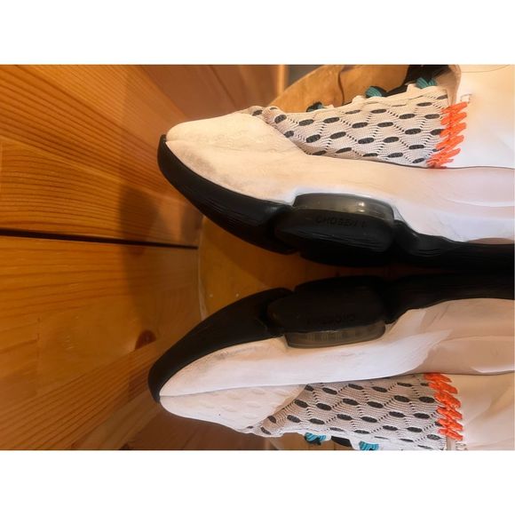 Nike Lebron Witness V Basketball Shoe White Black Jade CQ9380-100 Size 8.5 - Picture 6 of 11